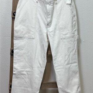 Abercrombie & Fitch women’s Cream Cargo Pants